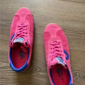 Vans Vibrant Pink Sneakers with Blue Details